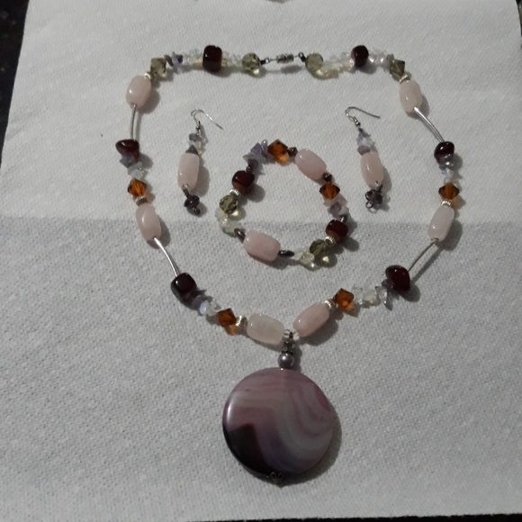 Semiprecious Jewlery set - Picture 2 of 4